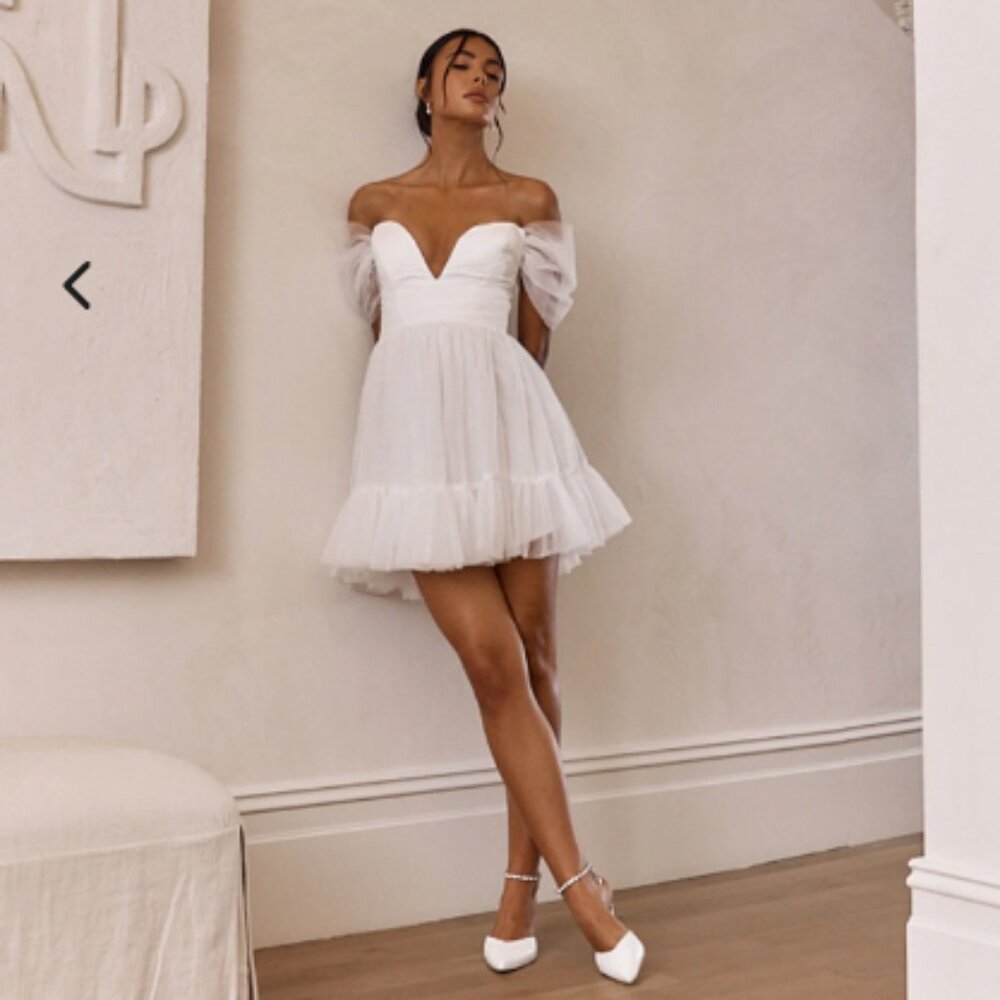 Selfie Leslie Pixi Off-Shoulder Lace-Up Back Mini Dress White